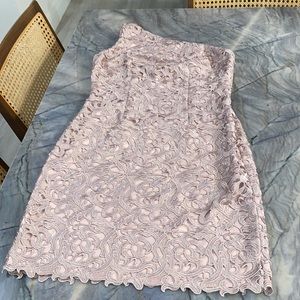Elegant Lace One-Shoulder Midi Dress